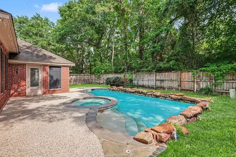 215 Bristol Bend Circle Spring TX 77382