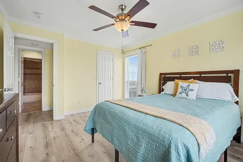 7000 Seawall Boulevard 1038 Galveston TX 77551