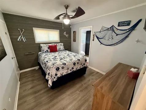 16719 Tahiti Way Jamaica Beach TX 77554
