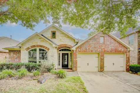 6027 Falling Briar Lane Sugar Land TX 77479