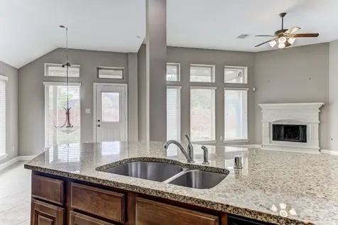 6027 Falling Briar Lane Sugar Land TX 77479