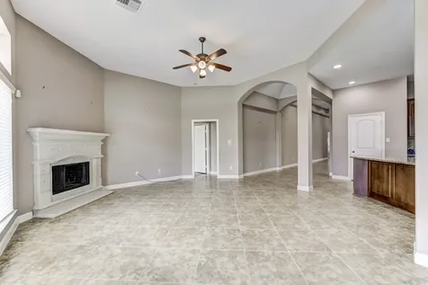 6027 Falling Briar Lane Sugar Land TX 77479