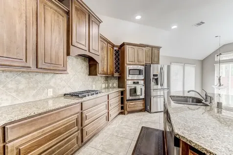 6027 Falling Briar Lane Sugar Land TX 77479