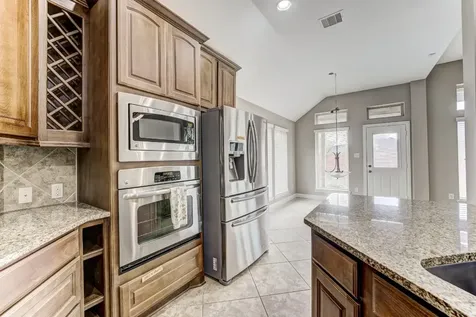 6027 Falling Briar Lane Sugar Land TX 77479