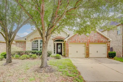 6027 Falling Briar Lane Sugar Land TX 77479