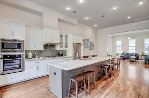1348 W 25th Street Houston TX 77008