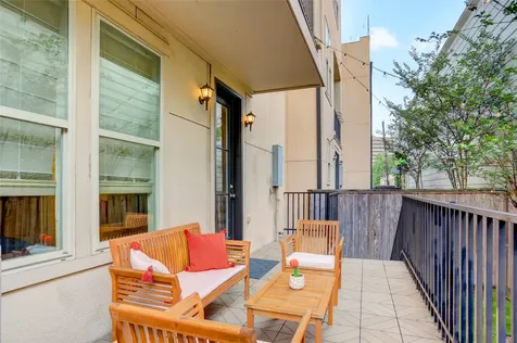 1348 W 25th Street Houston TX 77008
