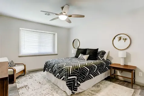 5138 Rutherglenn Drive Houston TX 77096