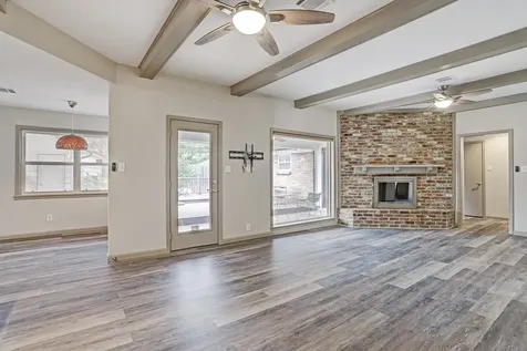 5138 Rutherglenn Drive Houston TX 77096