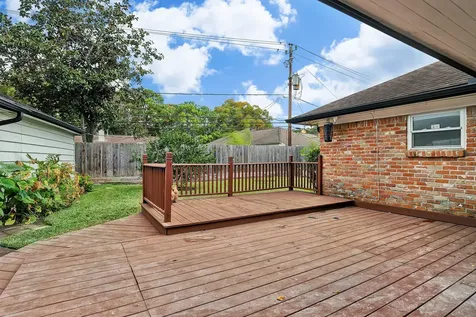 5138 Rutherglenn Drive Houston TX 77096