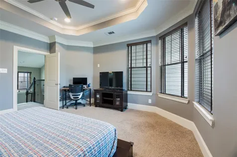 769 Waverly Street Houston TX 77007