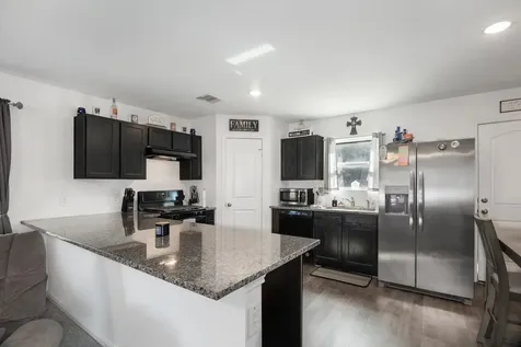 802 Road 5138 Cleveland TX 77327