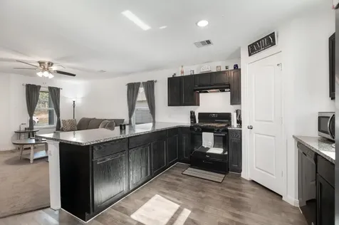 802 Road 5138 Cleveland TX 77327
