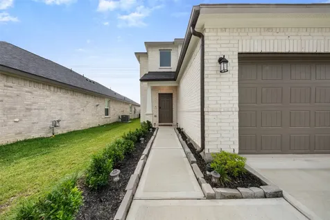 3303 Falling Brook Drive Baytown TX 77521