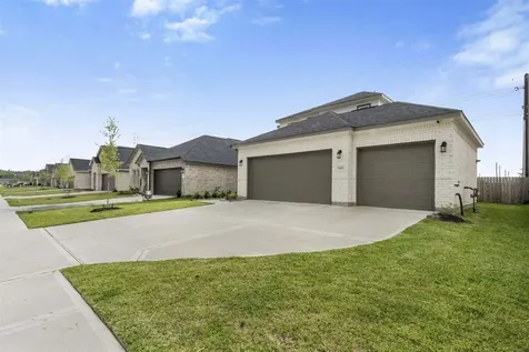 3303 Falling Brook Drive Baytown TX 77521