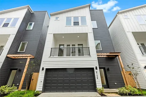 812 Elkhart Street B Houston TX 77091