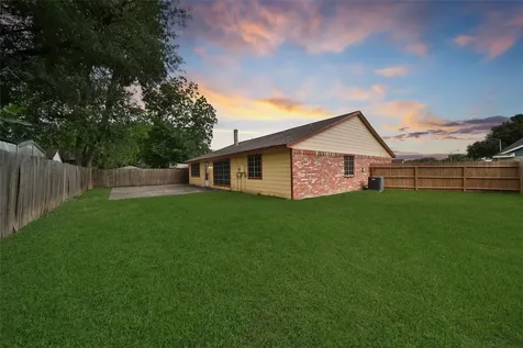 3450 Hartington Drive Houston TX 77066
