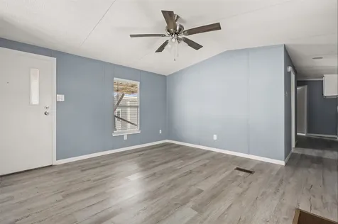 2222 N Austin Avenue 44 Pearland TX 77581
