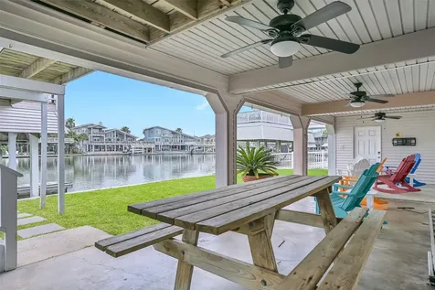 3512 Muscatee Circle Galveston TX 77554