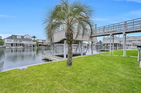 3512 Muscatee Circle Galveston TX 77554