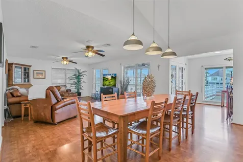 3512 Muscatee Circle Galveston TX 77554