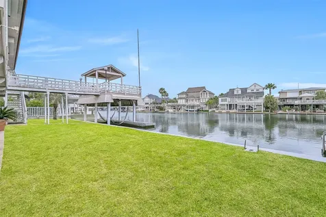 3512 Muscatee Circle Galveston TX 77554