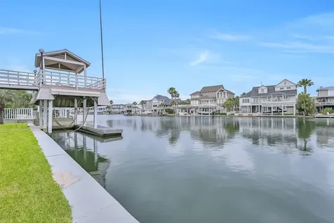 3512 Muscatee Circle Galveston TX 77554