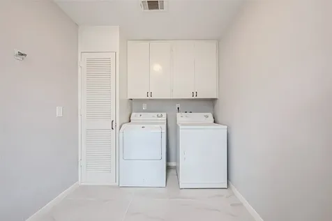 4506 Mimosa Drive Bellaire TX 77401