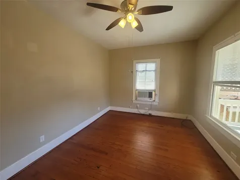 610 16th Street Galveston TX 77550