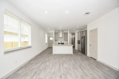 2818 Bethnal Garden Way Houston TX 77047