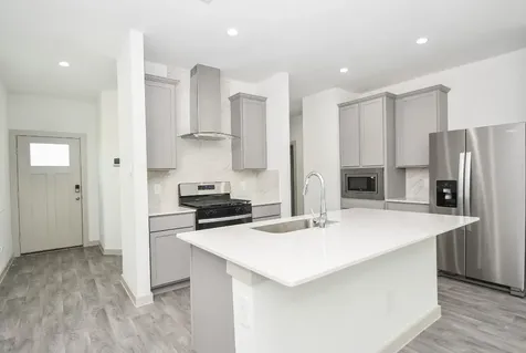 2818 Bethnal Garden Way Houston TX 77047