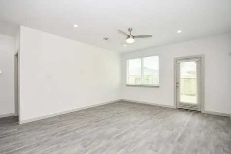 2818 Bethnal Garden Way Houston TX 77047