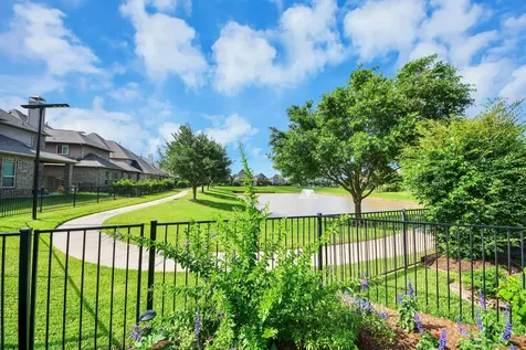 13105 Wornington Court Houston TX 77077