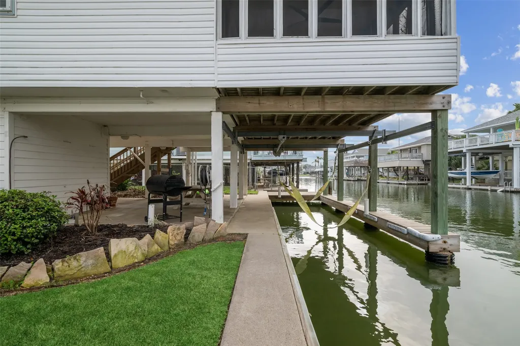 22118 Matagorda Drive Galveston TX 77554