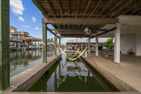 22118 Matagorda Drive Galveston TX 77554