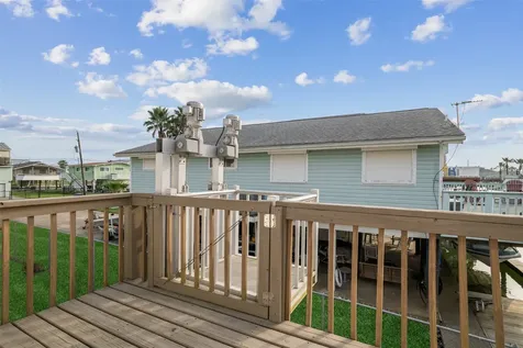 22118 Matagorda Drive Galveston TX 77554