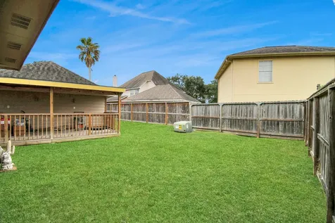 2543 Acadiana Lane Seabrook TX 77586