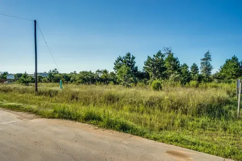61 Road 5118 Cleveland TX 77327