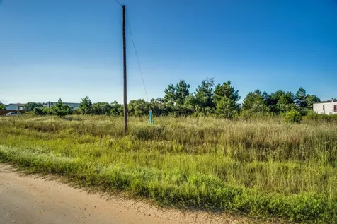 61 Road 5118 Cleveland TX 77327