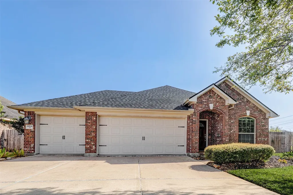 19539 Keystone Falls Court Richmond TX 77407
