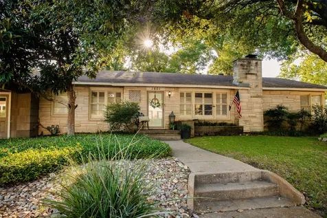 1601 S Chappell Hill Street Brenham TX 77833