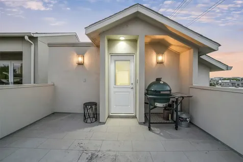 1112 Autrey Street D Houston TX 77006