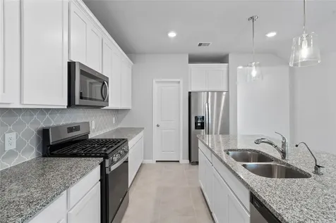 19572 Stripe Hill Bend Montgomery TX 77316