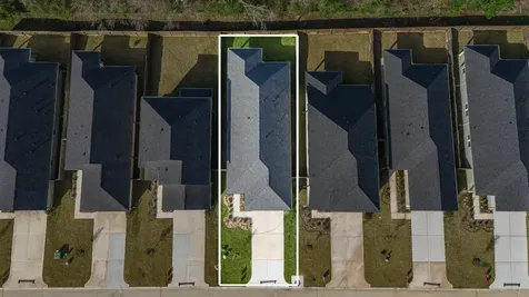 19572 Stripe Hill Bend Montgomery TX 77316
