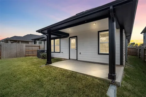 19572 Stripe Hill Bend Montgomery TX 77316