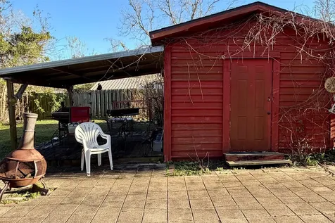 215 Grand Avenue Bacliff TX 77518