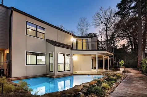 15 Crinkleroot Court The Woodlands TX 77380