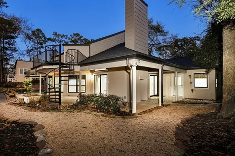 15 Crinkleroot Court The Woodlands TX 77380