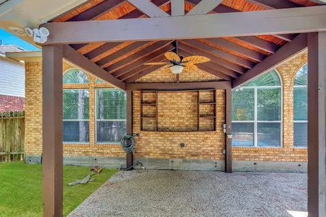 22 Queenscliff Circle The Woodlands TX 77382