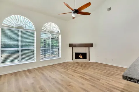 22 Queenscliff Circle The Woodlands TX 77382